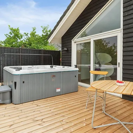 Nona - 150m From The Sea By Interhome * Ebeltoft
