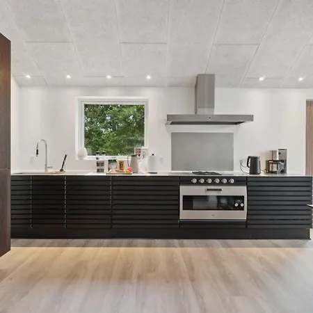 Nona - 150m From The Sea By Interhome